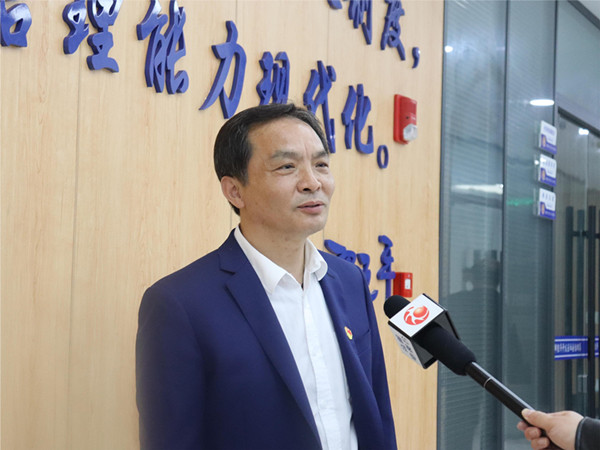 政企同心辦實事 用戶致謝送錦旗 (1)_副本.jpg