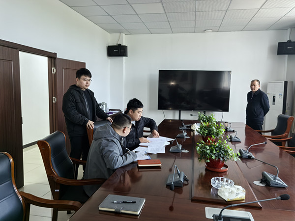 水投集團(tuán)開(kāi)展2024年第一季度安全臺(tái)賬資料檢查 (2)_副本.jpg