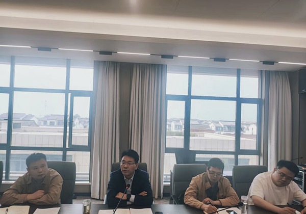 邵德軍董事長調(diào)研高郵鴨集團(tuán)工作 (2)_副本.jpg